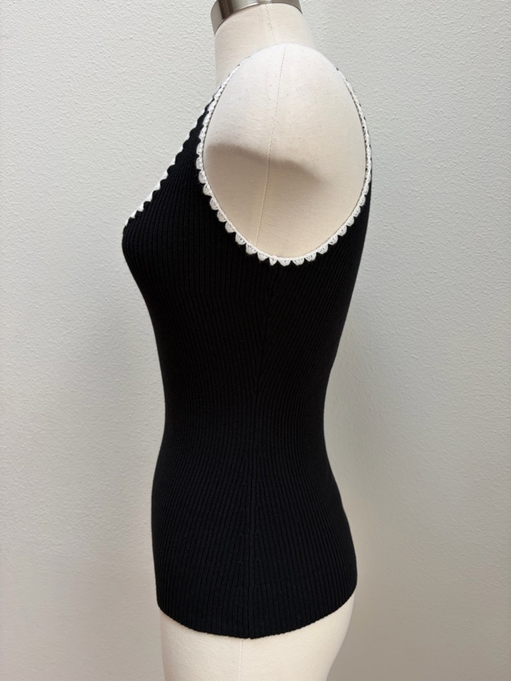 Sezane Martina Sleeveless Top Ribbed Knit Tank Top Rare Wool Black White Size Xs - Picture 8 of 13